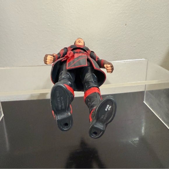 Marvel Legends Defender Strange Loose Figure - Picture 8 of 8